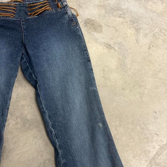 vintage lei flare jeans with faux leather ties - Picture 2 of 5